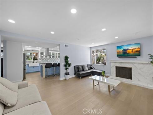 2750 San Carlos , Costa Mesa, CA