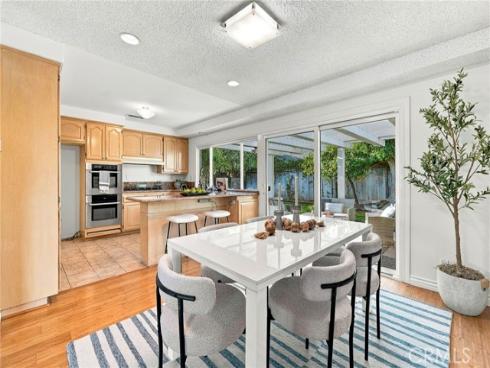 970 Cheyenne , Costa Mesa, CA