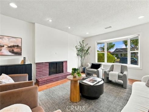970 Cheyenne , Costa Mesa, CA