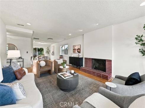 970 Cheyenne , Costa Mesa, CA