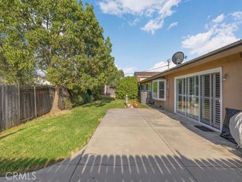 1144 El Camino Dr , Costa Mesa, CA