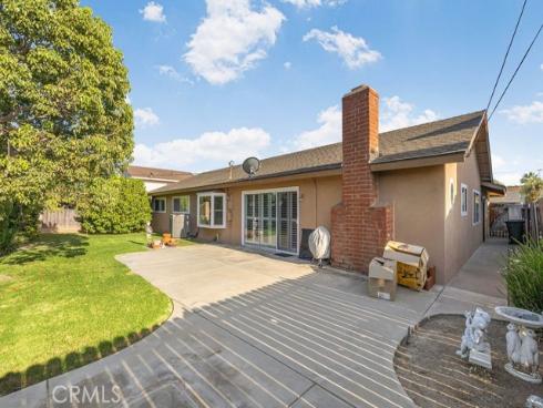1144 El Camino Dr , Costa Mesa, CA