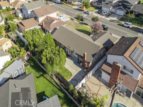 1144 El Camino Dr , Costa Mesa, CA