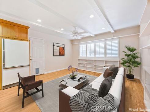 1144 El Camino Dr , Costa Mesa, CA