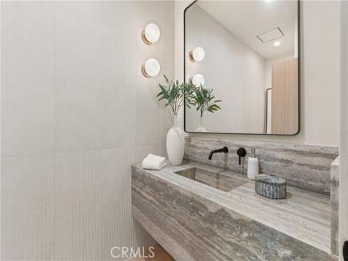 3080 Country Club Drive, Costa Mesa, CA
