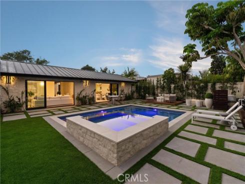 3080 Country Club Drive, Costa Mesa, CA