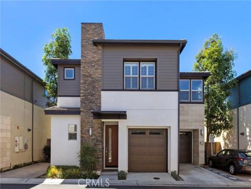 2111  Breakaway  , Costa Mesa, CA