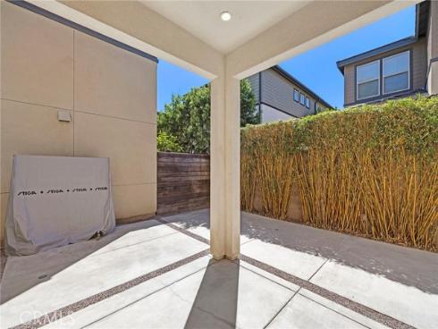 2111  Breakaway  , Costa Mesa, CA
