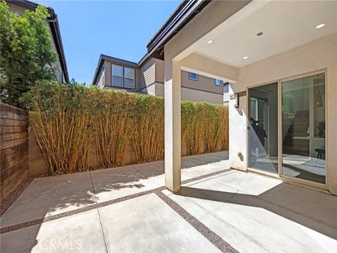 2111  Breakaway  , Costa Mesa, CA