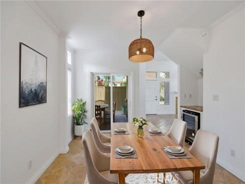 2575 Elden 3 Avenue, Costa Mesa, CA