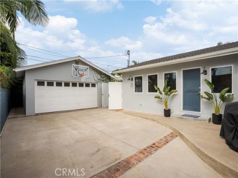 339 E 19th , Costa Mesa, CA