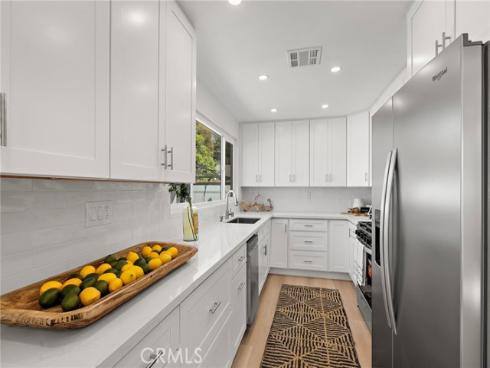 674 Senate Street, Costa Mesa, CA