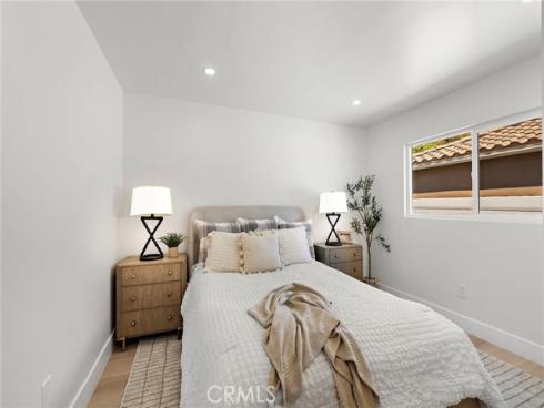 674 Senate Street, Costa Mesa, CA