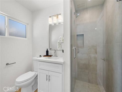674 Senate Street, Costa Mesa, CA
