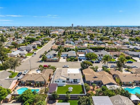 674 Senate Street, Costa Mesa, CA