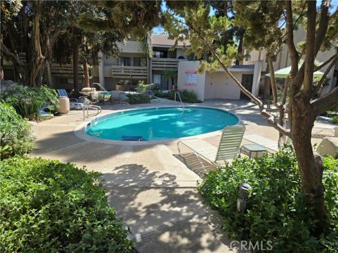 435  Bryson Springs  38 , Costa Mesa, CA