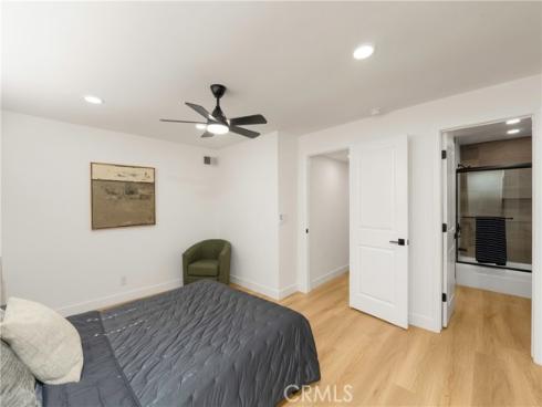 160 Yorktown , Costa Mesa, CA