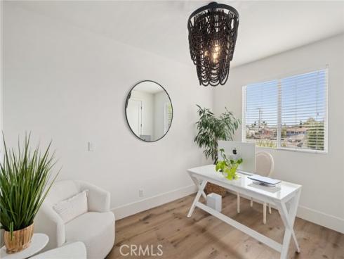273 Mesa , Costa Mesa, CA