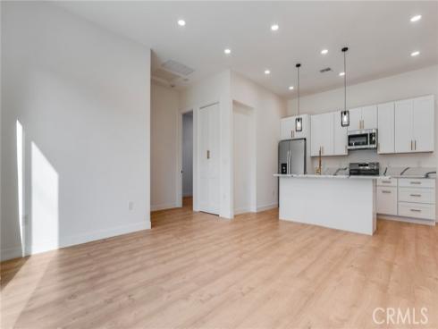1822 Pomona , Costa Mesa, CA