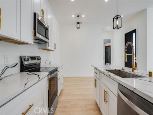1822 Pomona , Costa Mesa, CA
