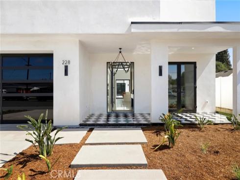 228 Costa Mesa Street, Costa Mesa, CA