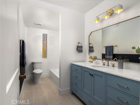 987 Modjeska , Costa Mesa, CA