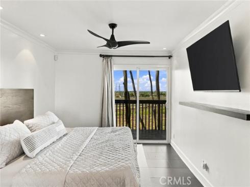 1222 Las Arenas 23 Way, Costa Mesa, CA