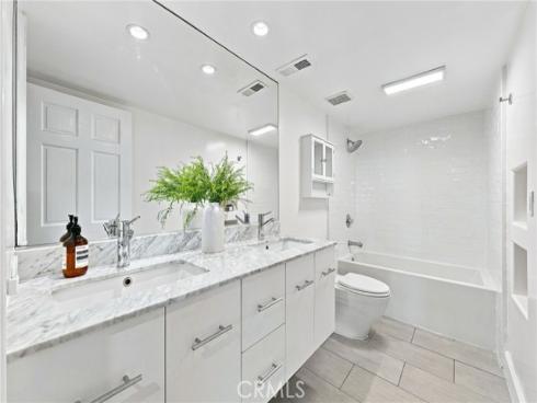 1222 Las Arenas 23 Way, Costa Mesa, CA