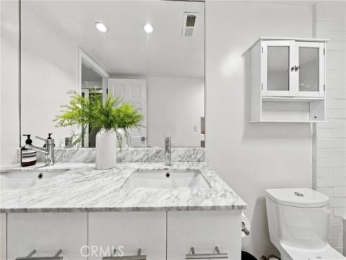 1222 Las Arenas 23 Way, Costa Mesa, CA