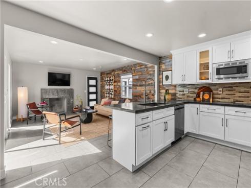 2103 Continental , Costa Mesa, CA