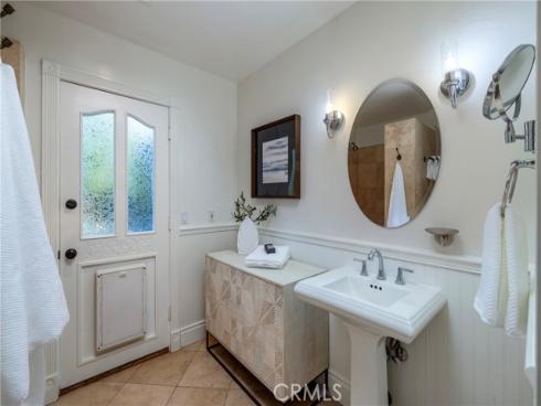 2038  Aliso Avenue  , Costa Mesa, CA