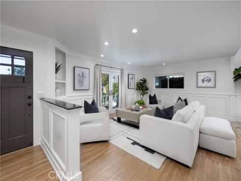 2038  Aliso Avenue  , Costa Mesa, CA
