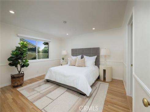 2038  Aliso Avenue  , Costa Mesa, CA