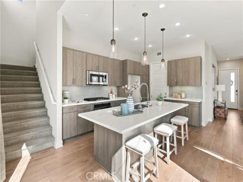 3055  Paragon  , Costa Mesa, CA