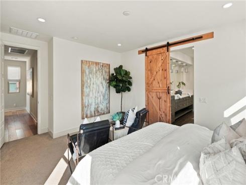 3055  Paragon  , Costa Mesa, CA