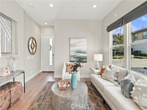 3055  Paragon  , Costa Mesa, CA