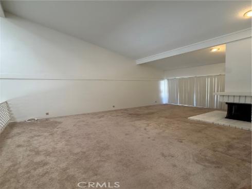 184 Fairwinds , Costa Mesa, CA