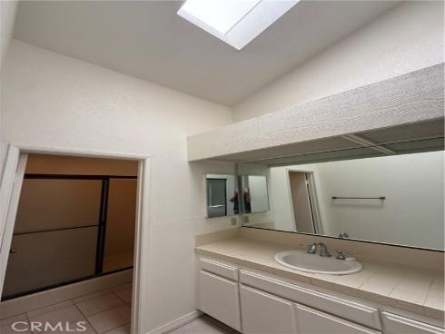 184 Fairwinds , Costa Mesa, CA
