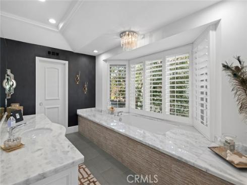 20  Oakbrook  , Coto de Caza, CA