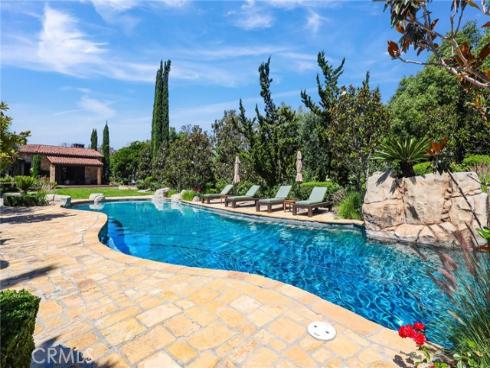 22901  Sonriente   Trail, Coto de Caza, CA