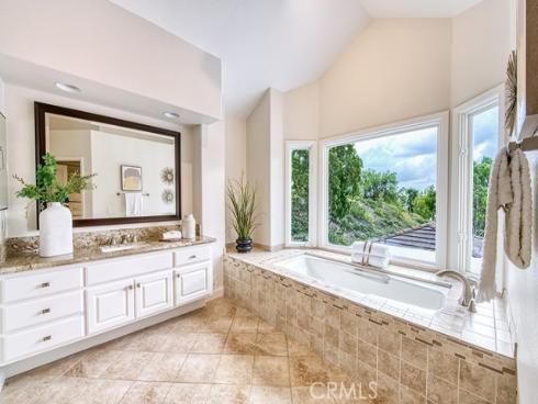 11  Laurelgate  , Coto de Caza, CA