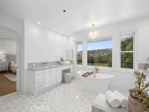 15  Canada Oaks  , Coto de Caza, CA