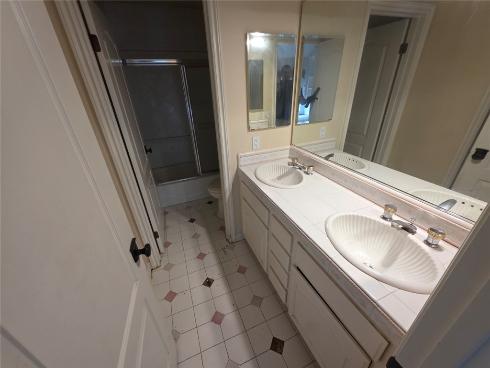 1  Shire  , Coto de Caza, CA