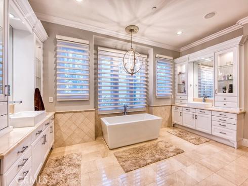 22  Hawthorne  , Coto de Caza, CA