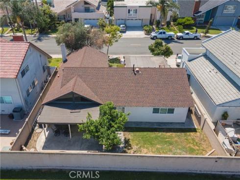 9720  Avenida Monterey  , Cypress, CA