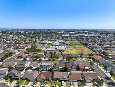 5806  Stratmore   Avenue, Cypress, CA