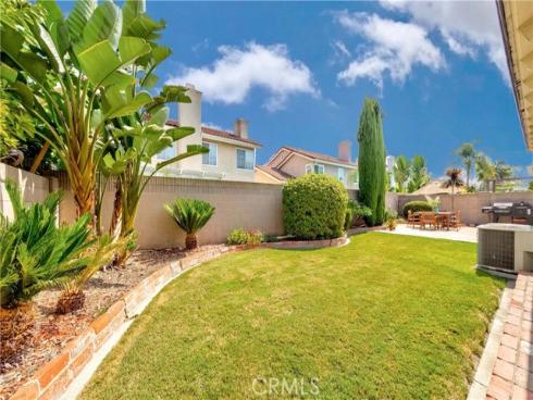 9550  Avenida Monterey  , Cypress, CA