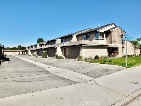 8472  Kington  7  Way, Cypress, CA