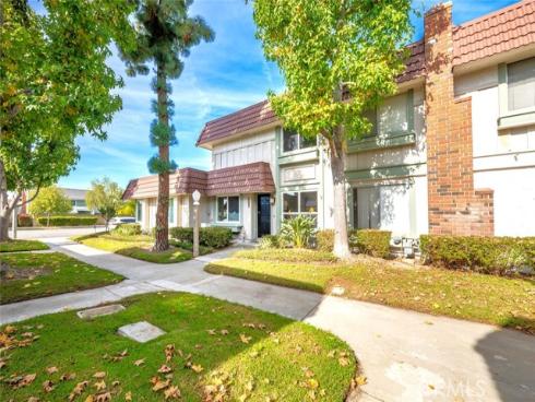 6506  Jekyll   Way, Cypress, CA