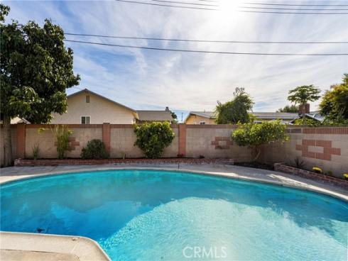 6692  Timaru   Circle, Cypress, CA